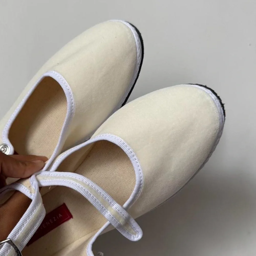 Vibi Venezia Ivory Mary Jane flats - Picture 2 of 6
